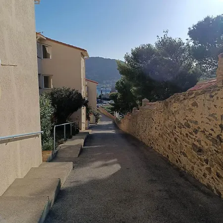 Joli Entre Ciel Et Port Vendres